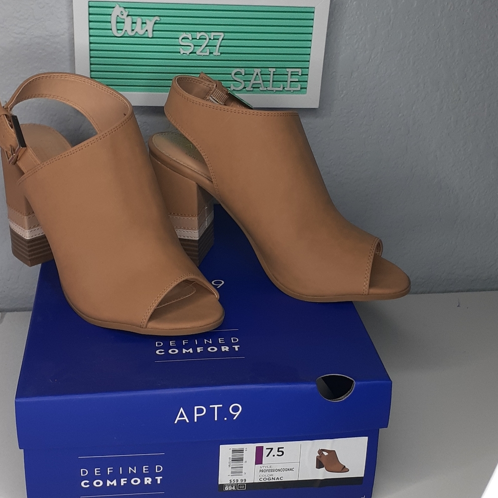 New Apt 9 open toe heel